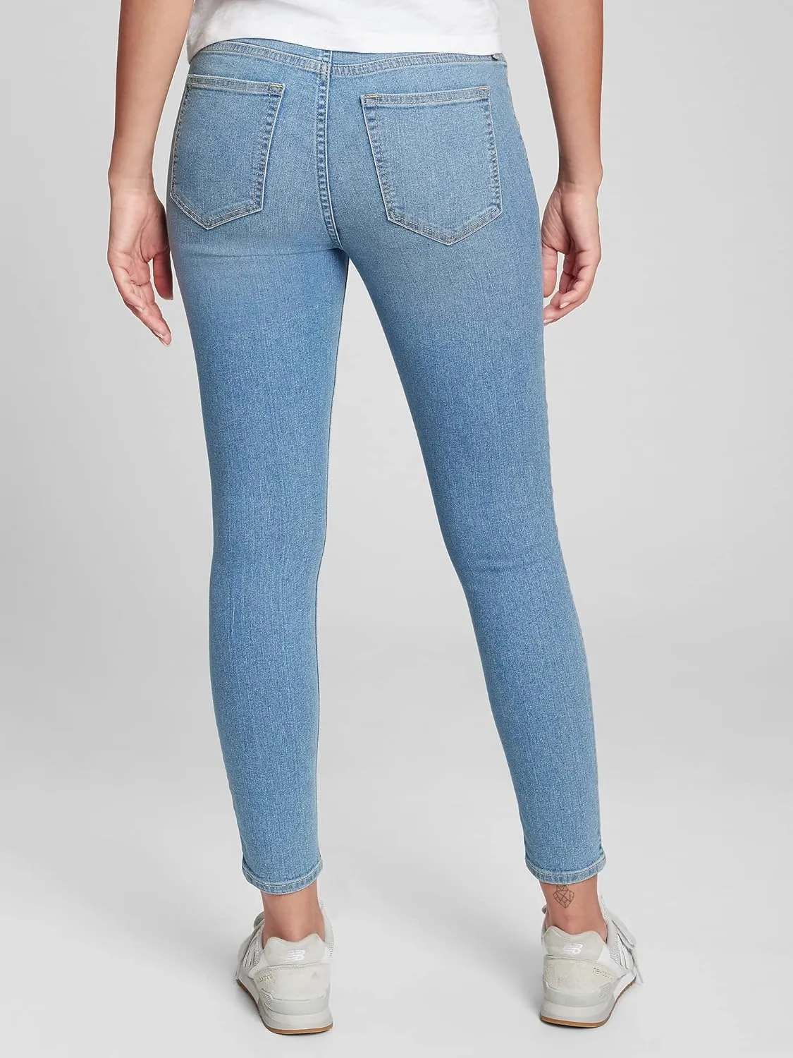 GAP Women's Mid-Rise Favorite Jegging Pant