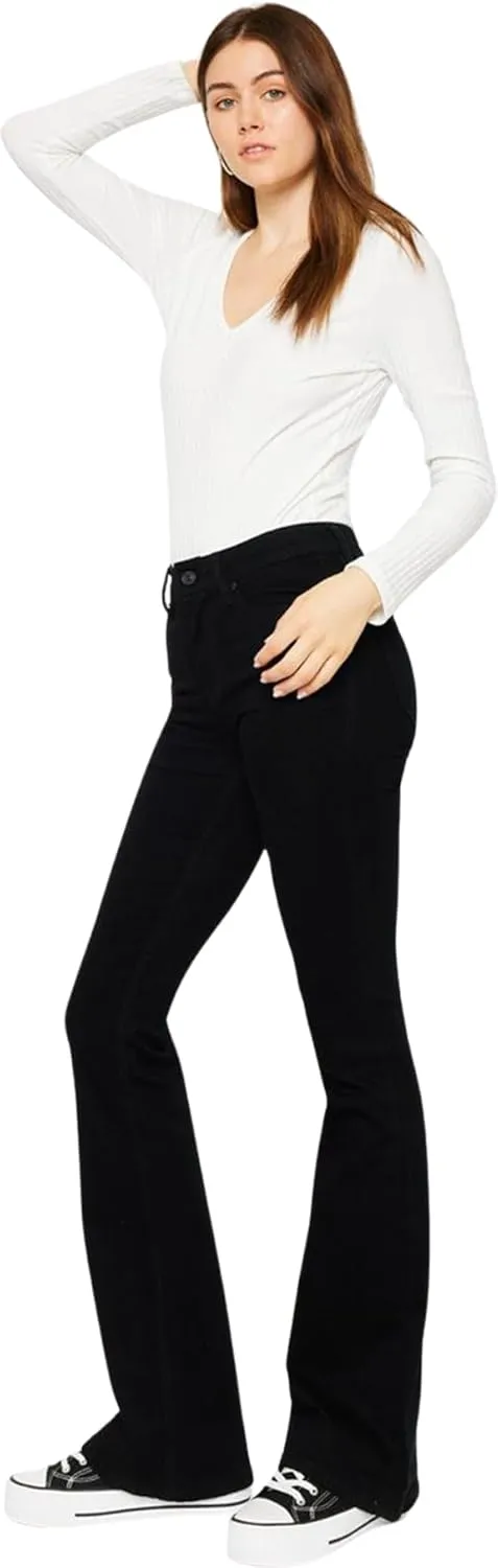 Kan Can Women's Mid Rise Flare Hem Jeans
