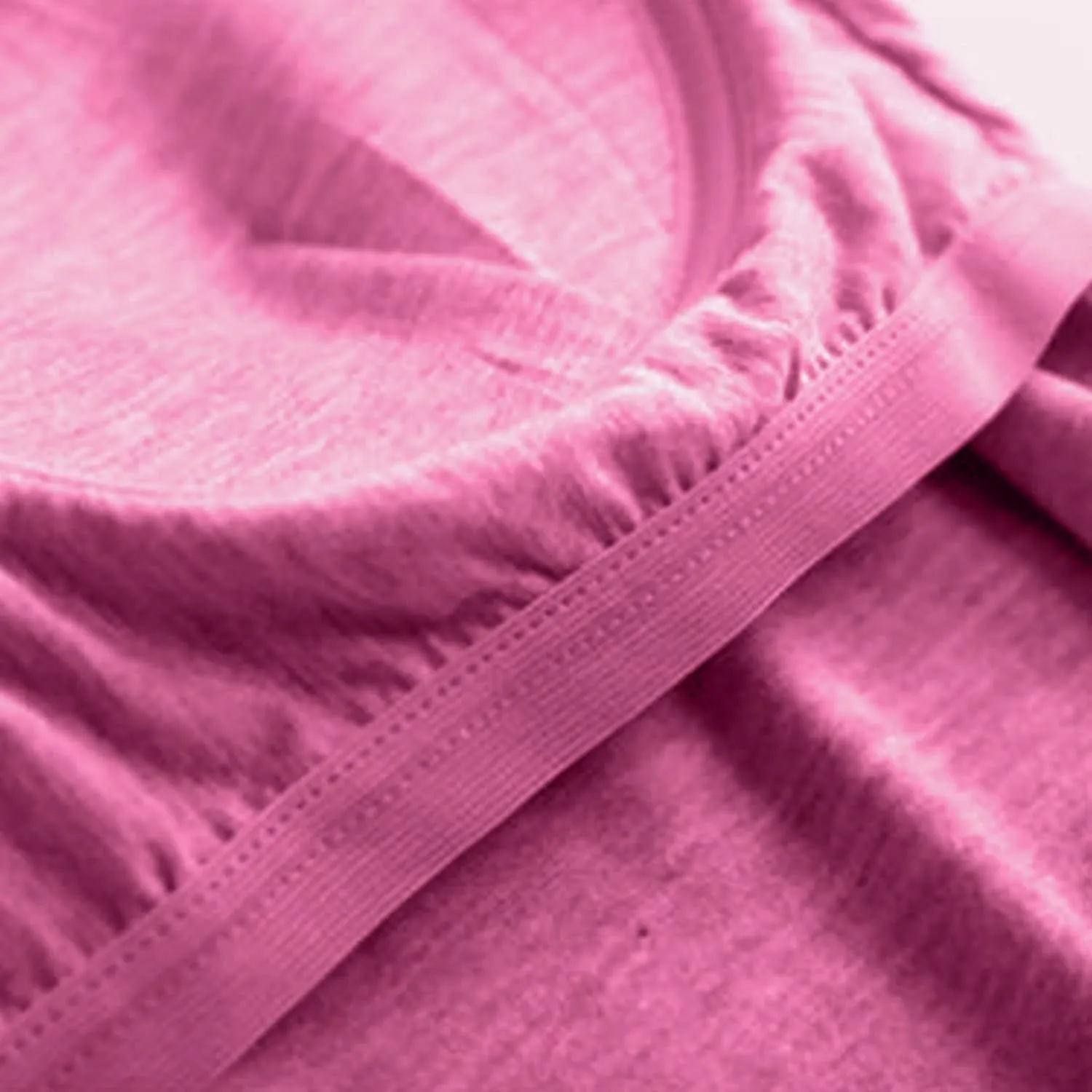 T-Shirt with Built-in Bra Women Casual Short Sleeve Scoop Neck Tees Lightweight Athletic Shirt Trendy Workout Yoga Tops