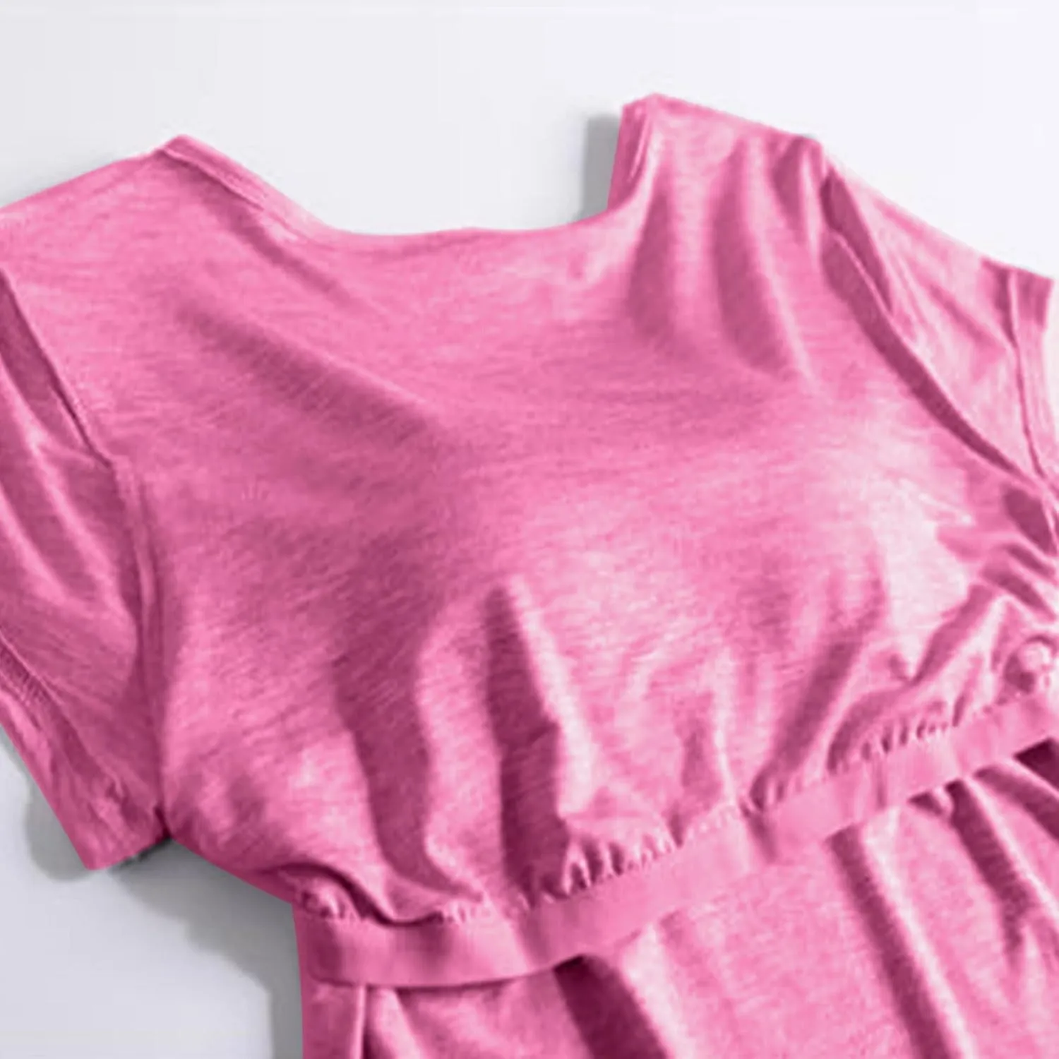 T-Shirt with Built-in Bra Women Casual Short Sleeve Scoop Neck Tees Lightweight Athletic Shirt Trendy Workout Yoga Tops