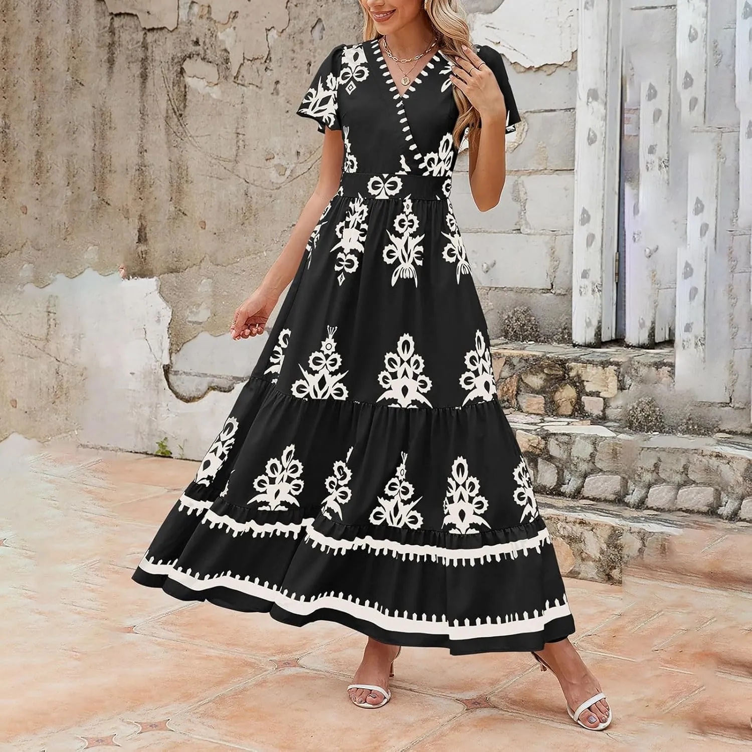 Womens Boho Floral Summer Maxi Dress Casual V Neck Aline Bell Sleeve Tiered Flowy Dresses for Women 2025