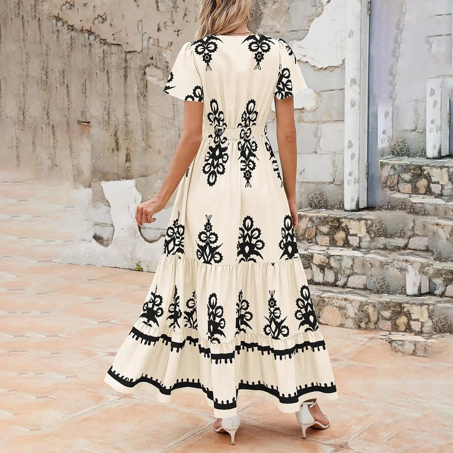 Womens Boho Floral Summer Maxi Dress Casual V Neck Aline Bell Sleeve Tiered Flowy Dresses for Women 2025