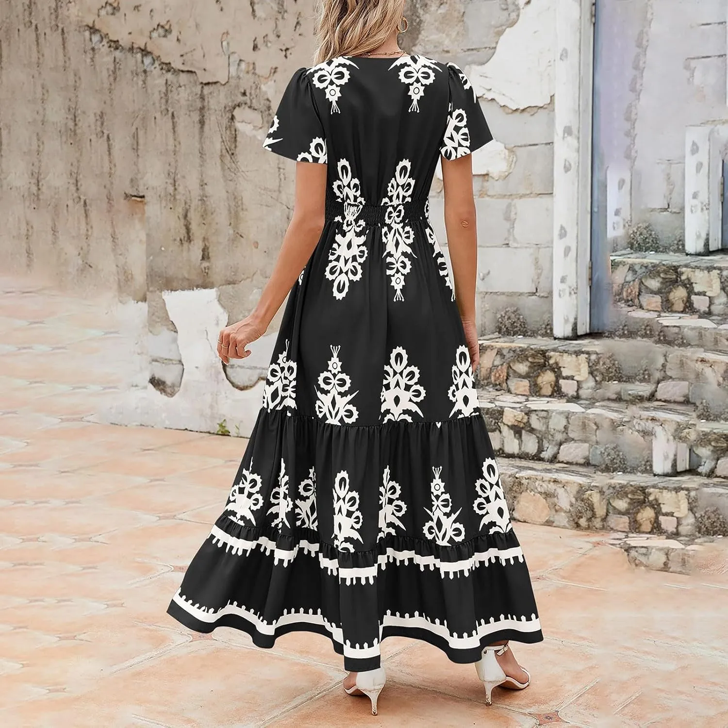 Womens Boho Floral Summer Maxi Dress Casual V Neck Aline Bell Sleeve Tiered Flowy Dresses for Women 2025