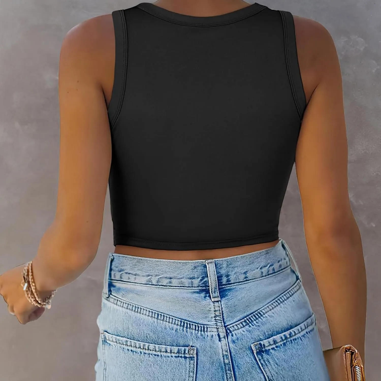 Womens Sleeveless High Neck Tank Tops Trendy Going Out Crop Tops Shirts Casual Basic Slim Fit T Shirts Workout Yoga Tops